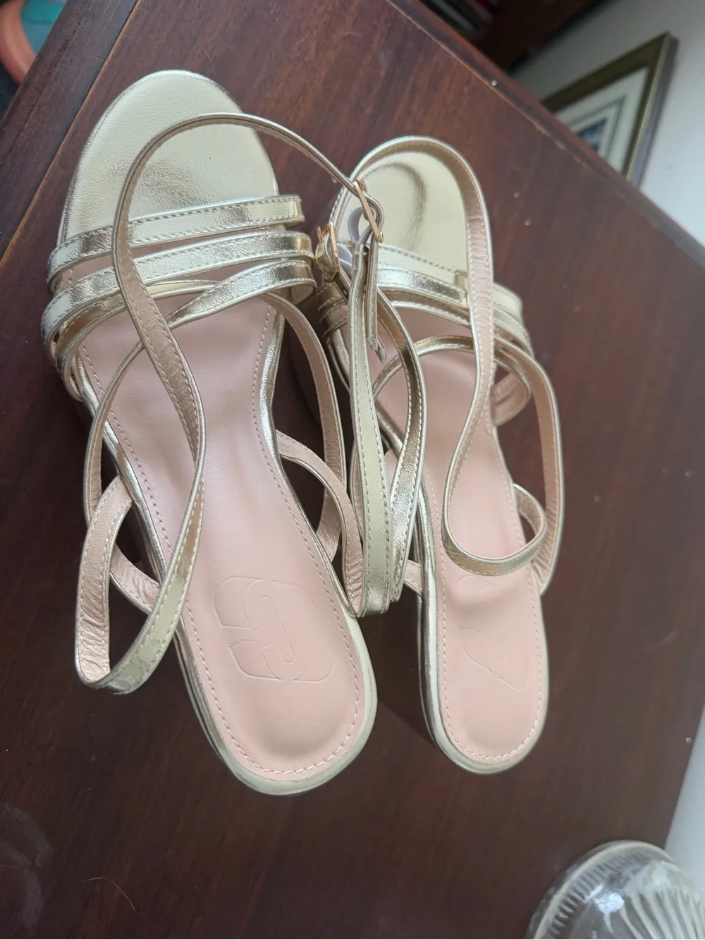 Cuccoo elegant gold